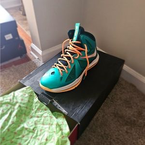 Size 11 - Nike LeBron 10 Miami Dolphins 2013; preowned w/box